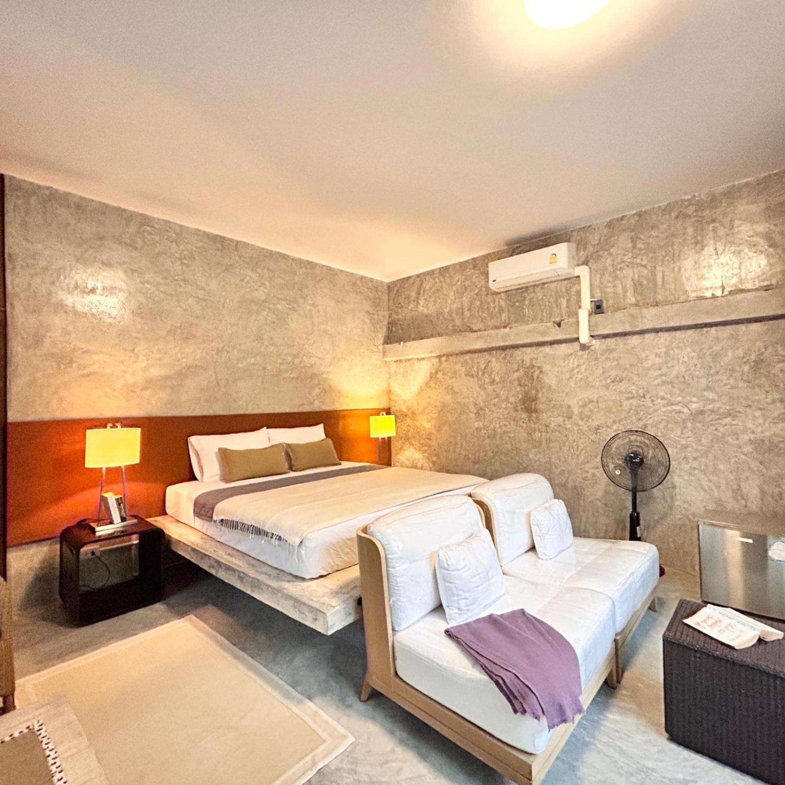 Phuchada Residence Nai Yang Beach Екстериор снимка